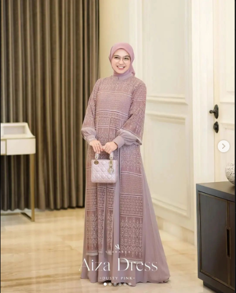Aiza Dress