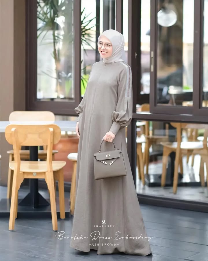 Banafsha Dress Embroidery - Image 4