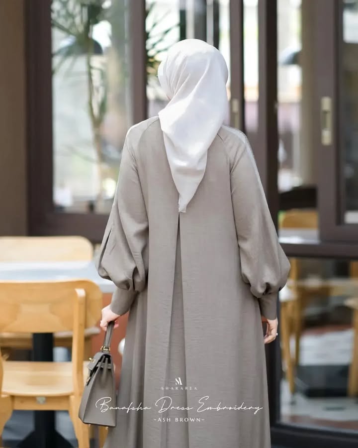 Banafsha Dress Embroidery - Image 6