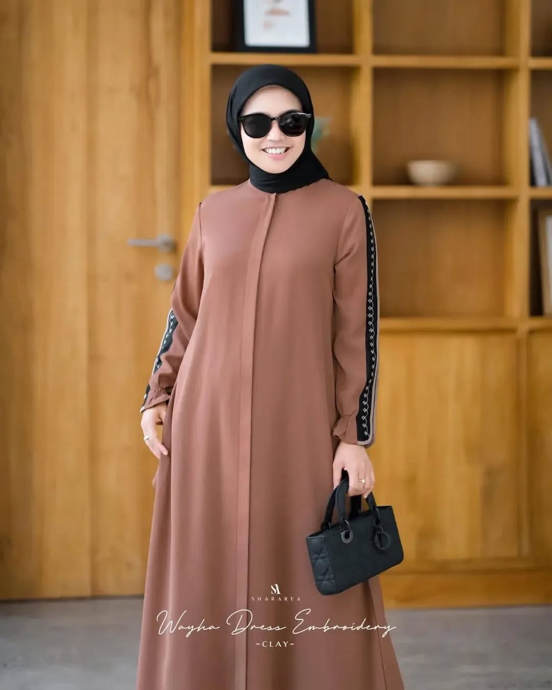 Wayha Dress Embroidery - Image 2