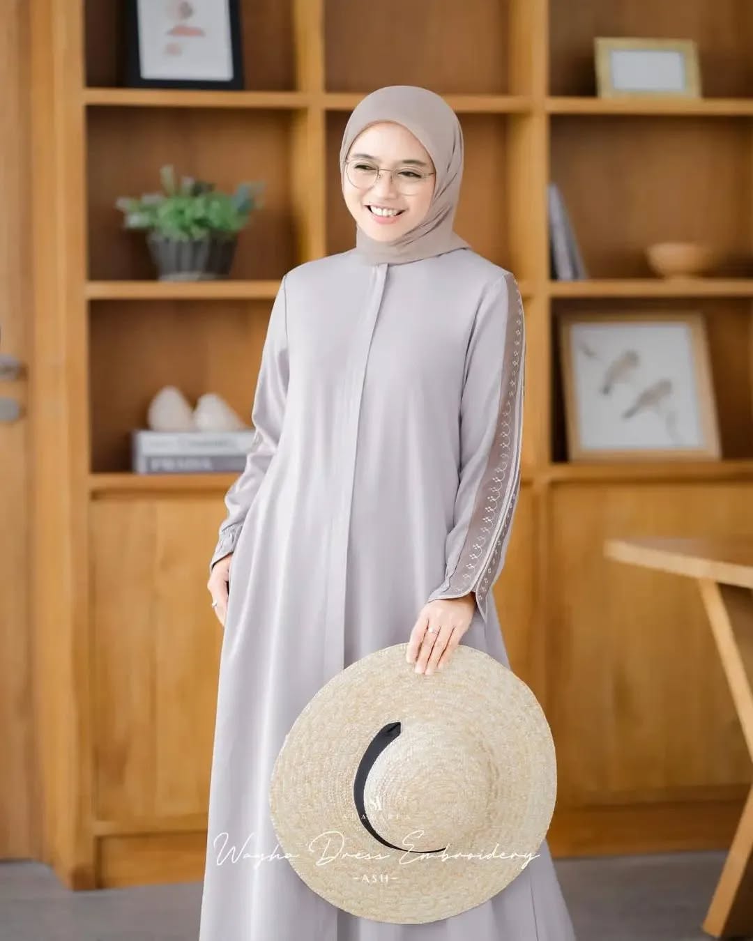 Wayha Dress Embroidery - Image 5