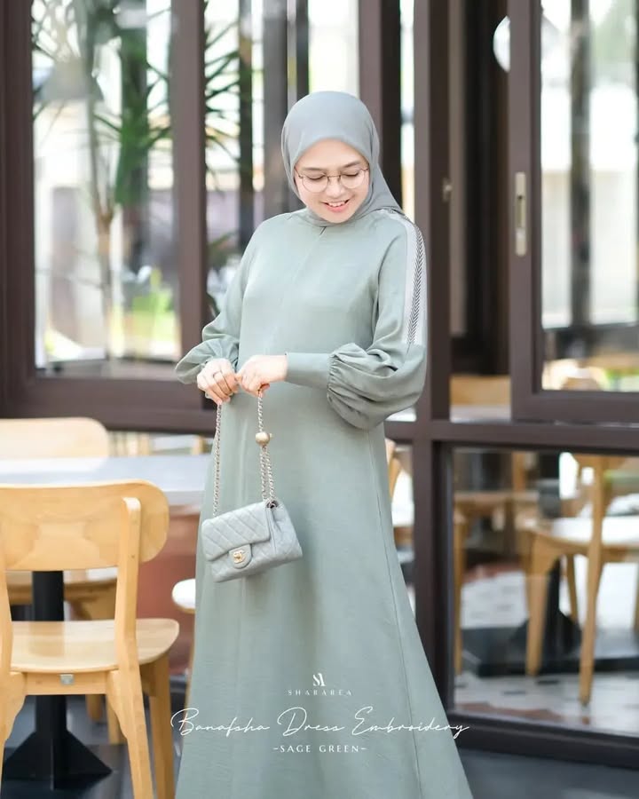 Banafsha Dress Embroidery - Image 2