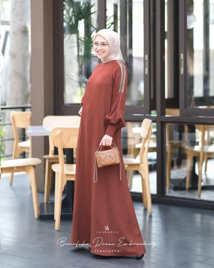 Banafsha Dress Embroidery - Image 7