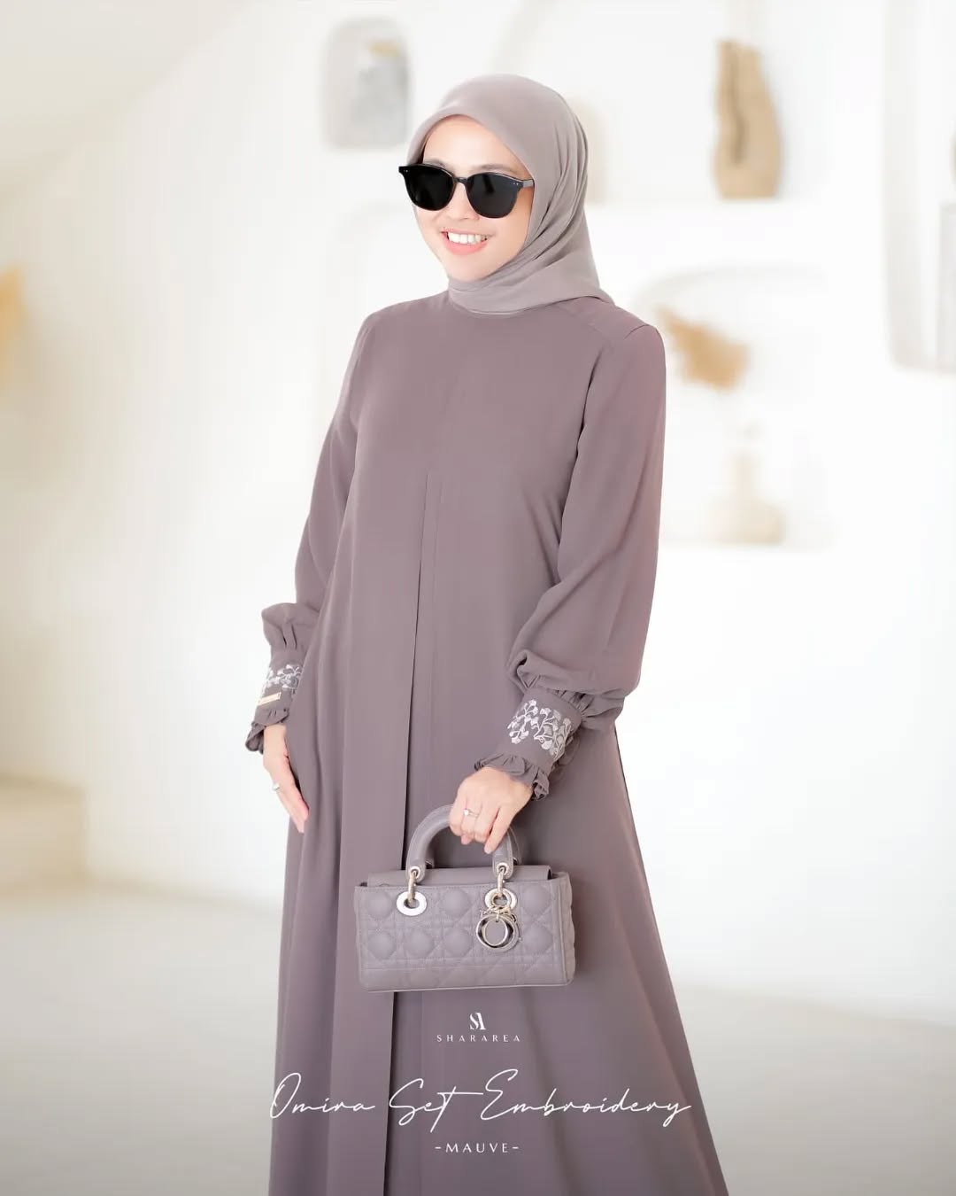 Omira Set Embroidery - Image 5