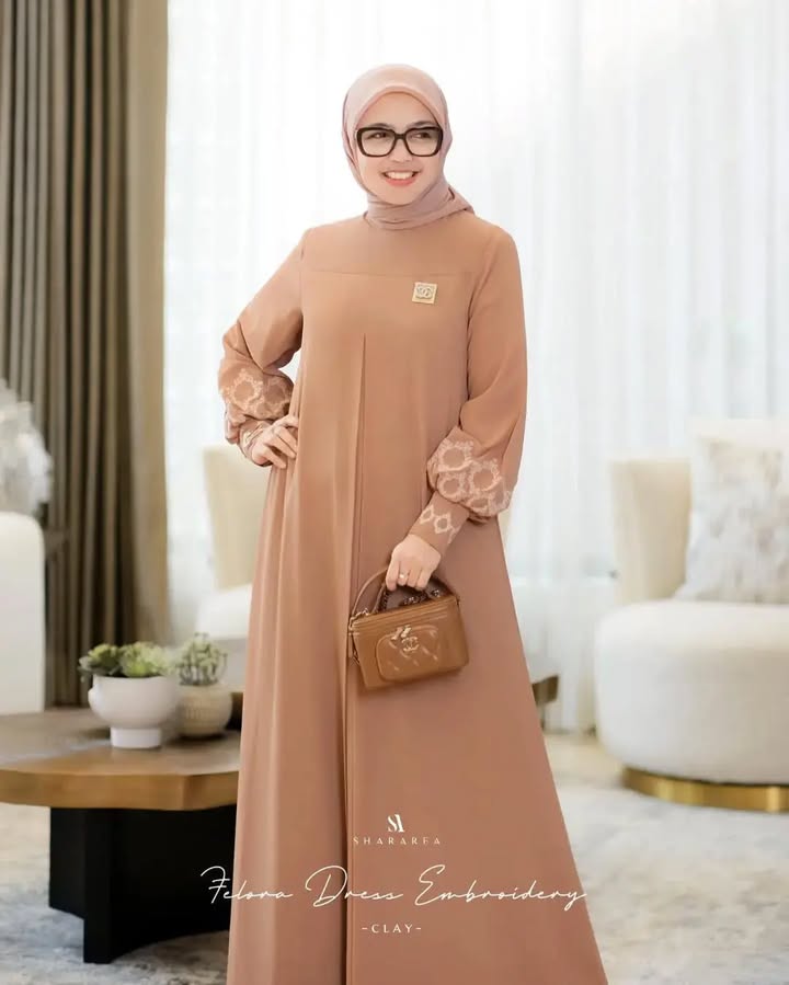 Felora Dress Embroidery - Image 2