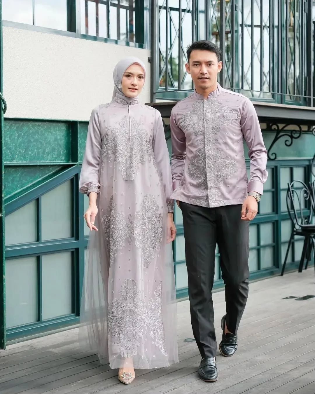 ALMAHIRA SERIES COUPLE