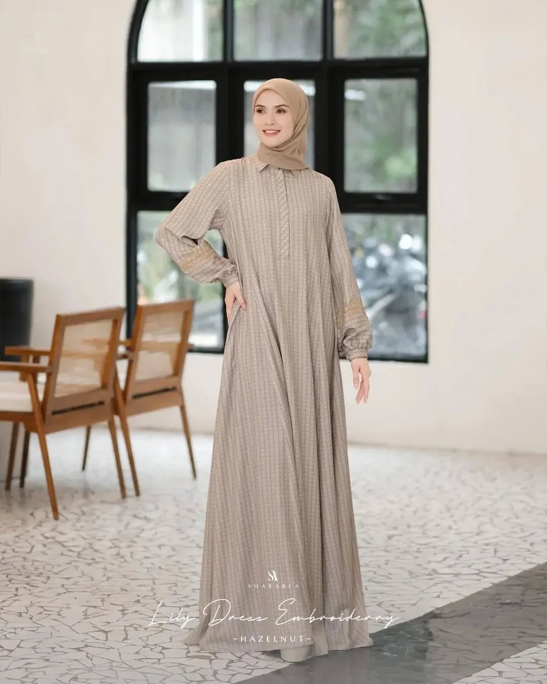 Lily Dress Embroidery - Image 5