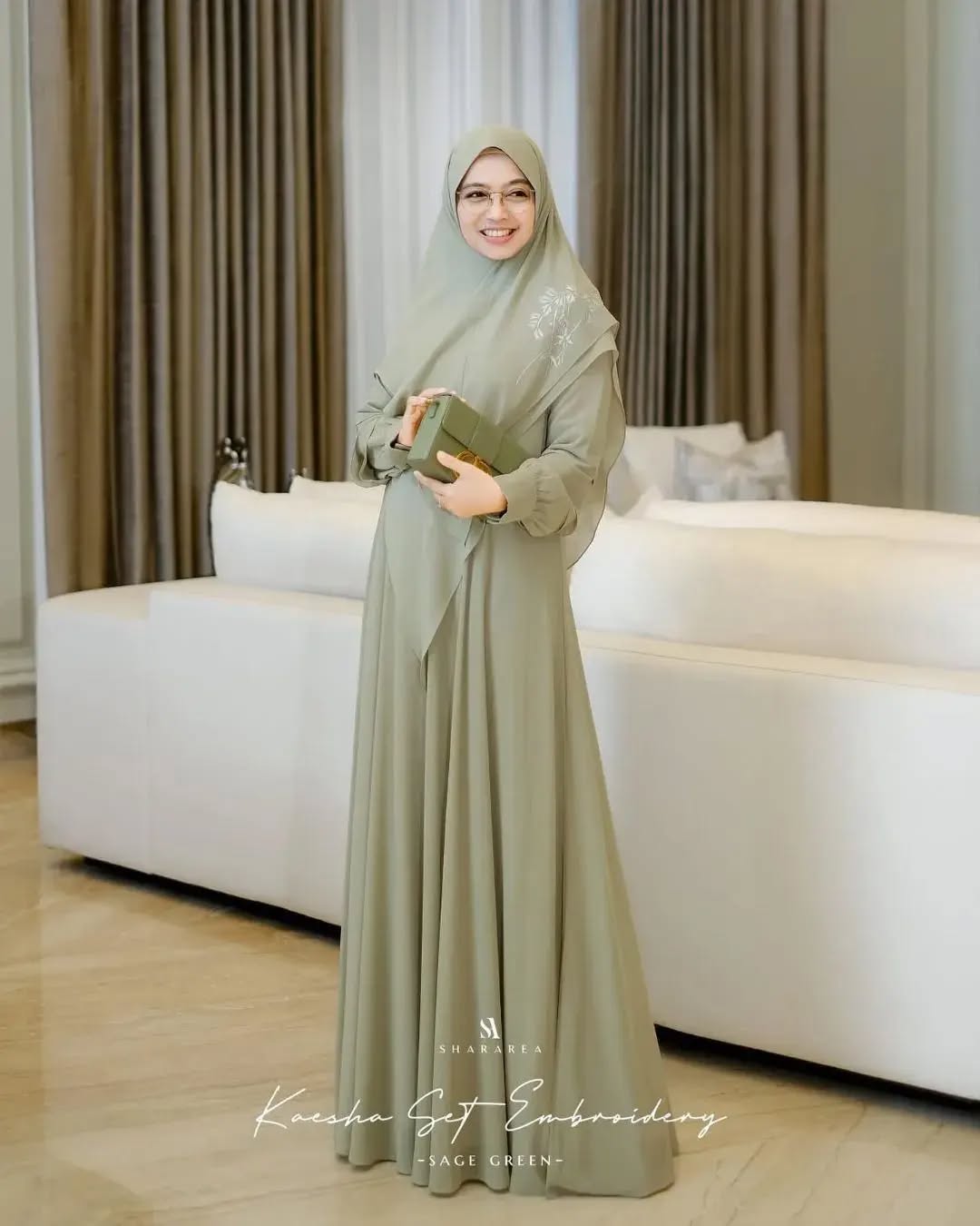 Kaesha Set Embroidery