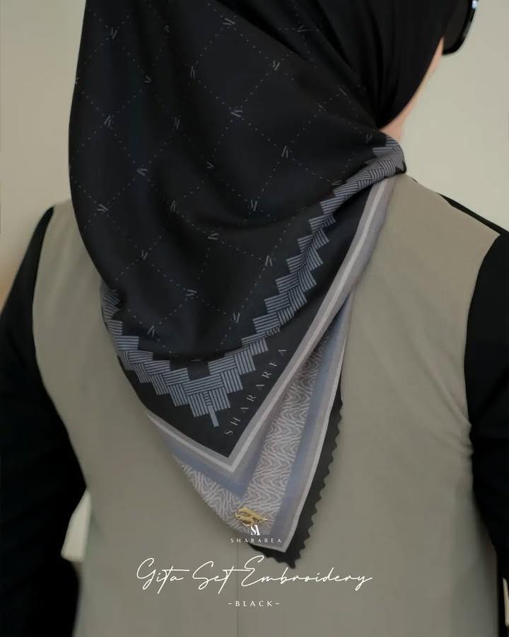 Gita Set Embroidery - Image 15