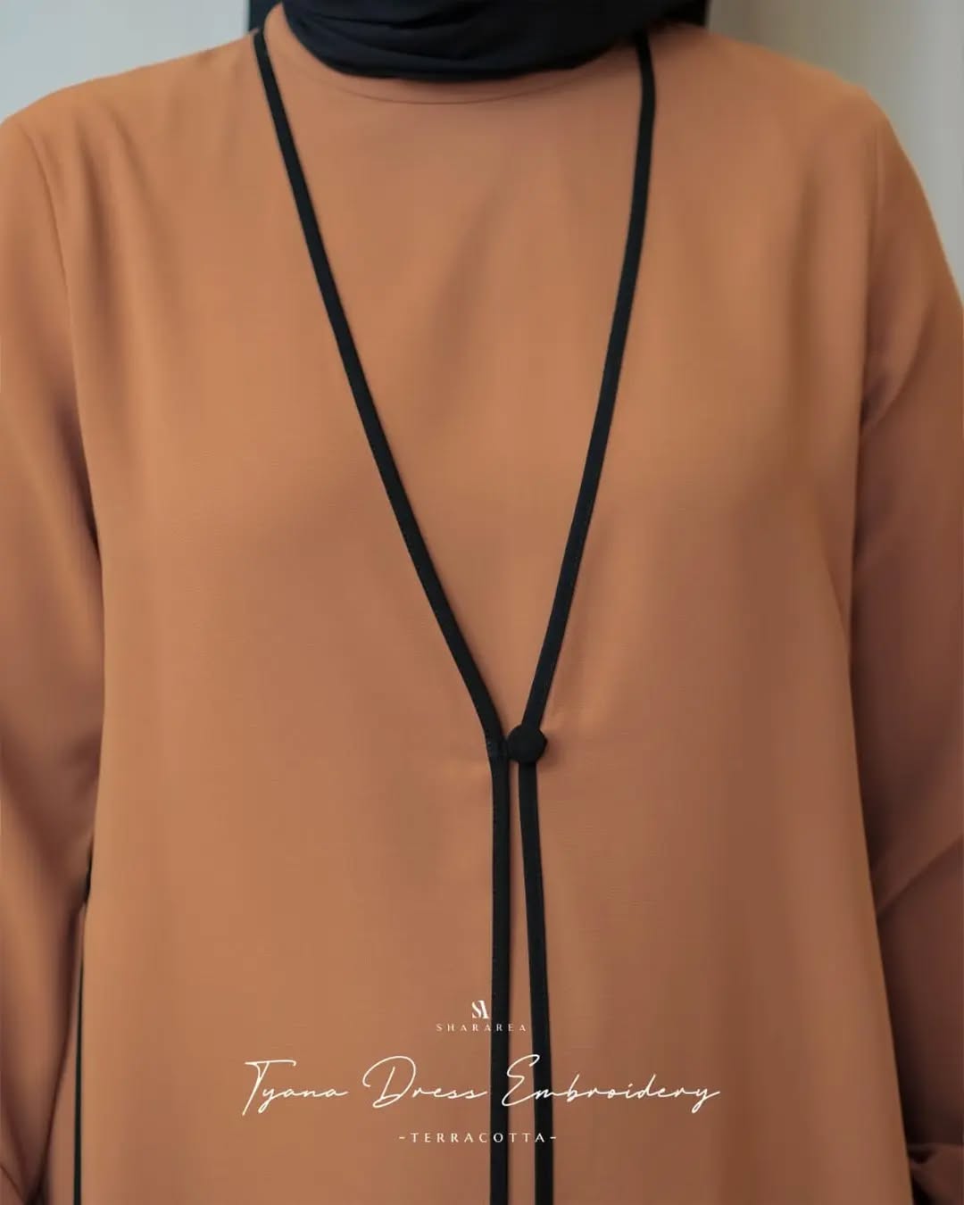 Tyana Dress Embroidery - Image 4