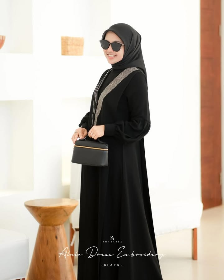 Alula Dress Embroidery - Image 2