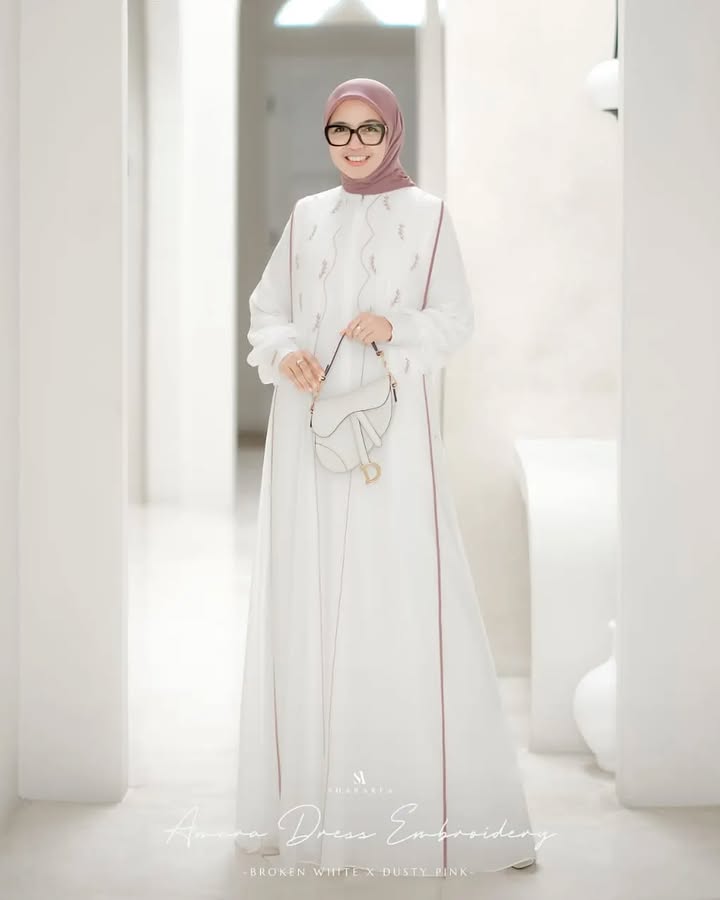 Amara Dress Embroidery - Image 5