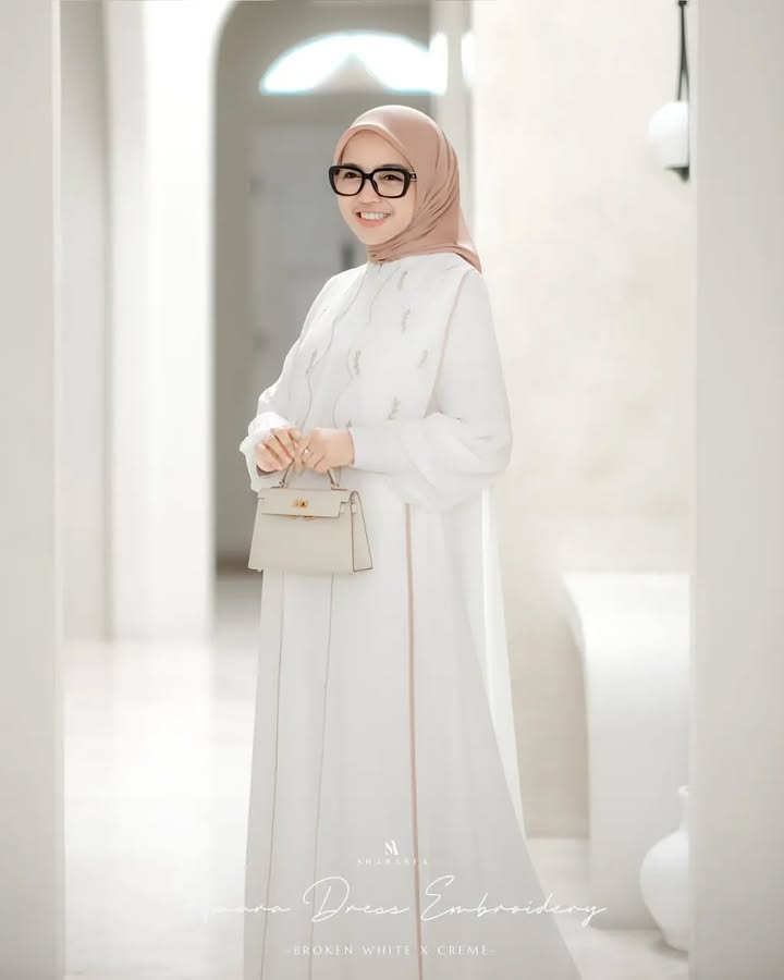 Amara Dress Embroidery - Image 11