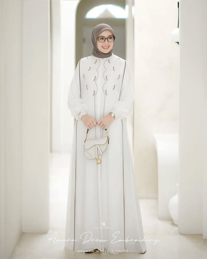 Amara Dress Embroidery - Image 8