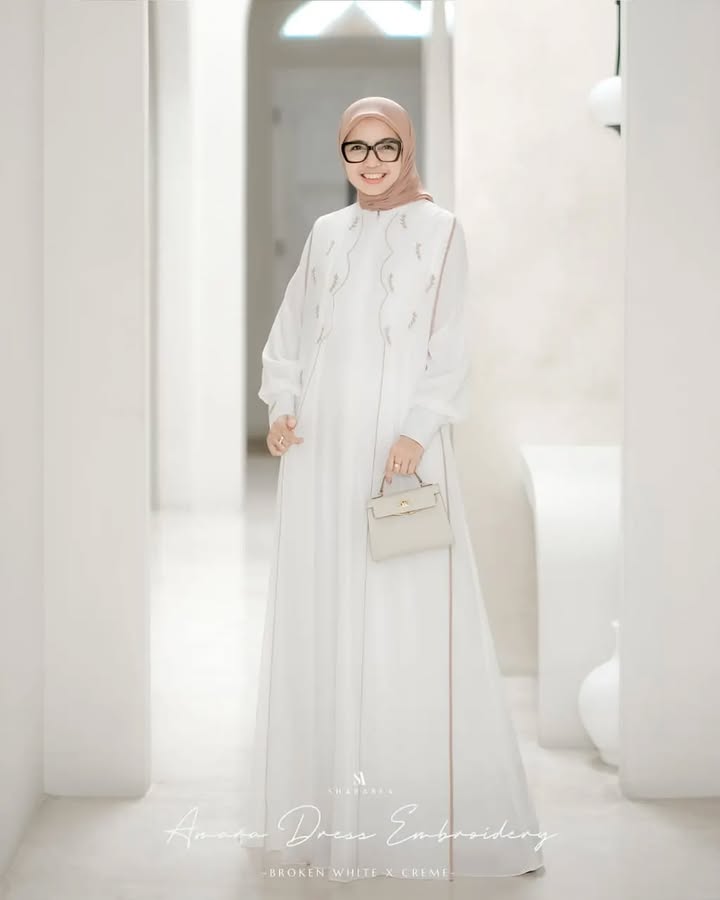 Amara Dress Embroidery - Image 10