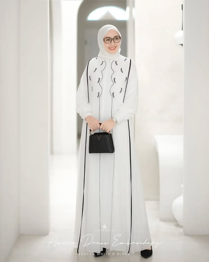 Amara Dress Embroidery - Image 2