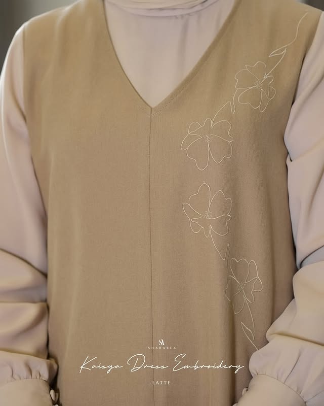 Kaisya Dress Embroidery - Image 13