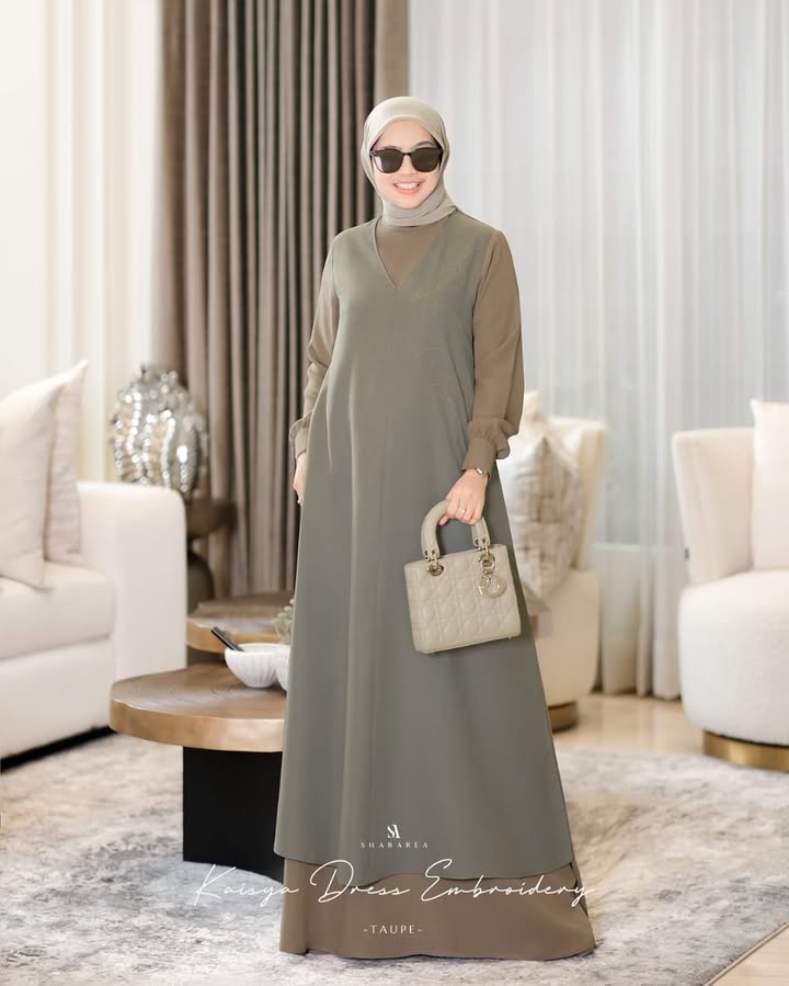 Kaisya Dress Embroidery