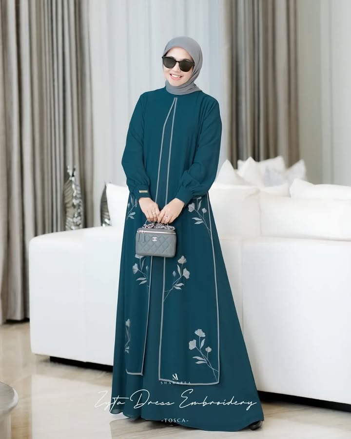 Zyta Dress Embroidery - Image 12