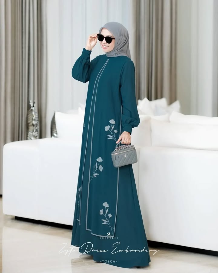 Zyta Dress Embroidery - Image 13