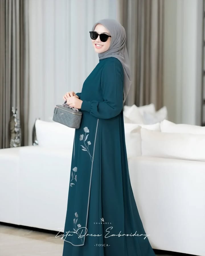 Zyta Dress Embroidery - Image 14