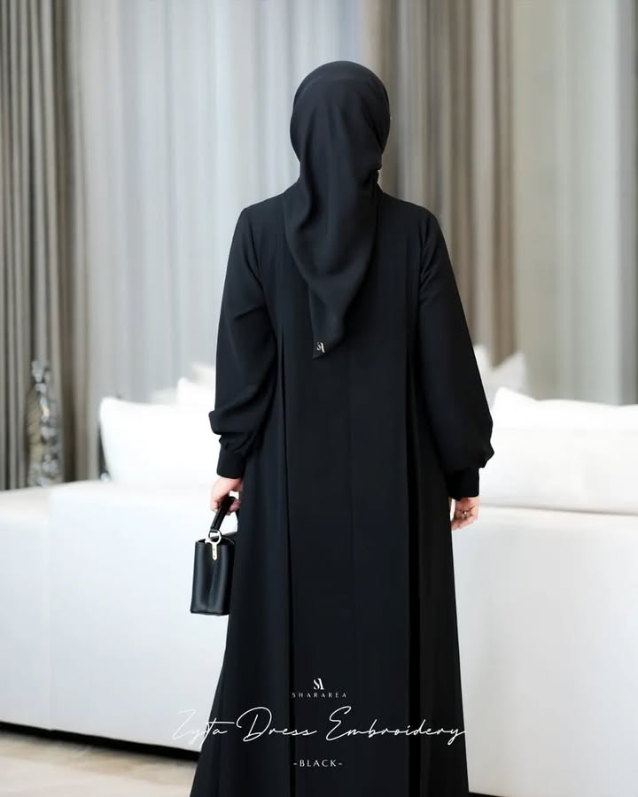 Zyta Dress Embroidery - Image 9