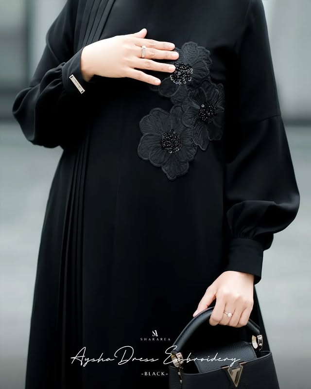 Aysha Dress Embroidery - Image 9