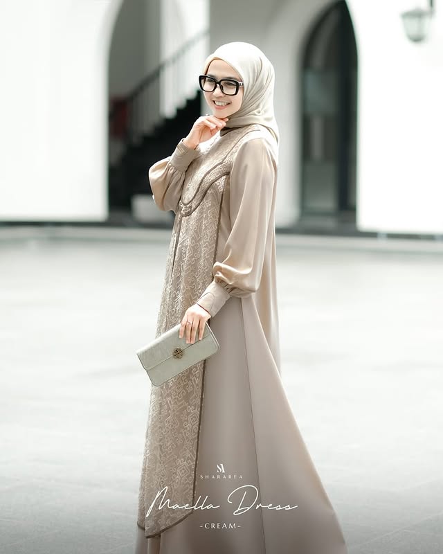 Maela Dress - Image 2