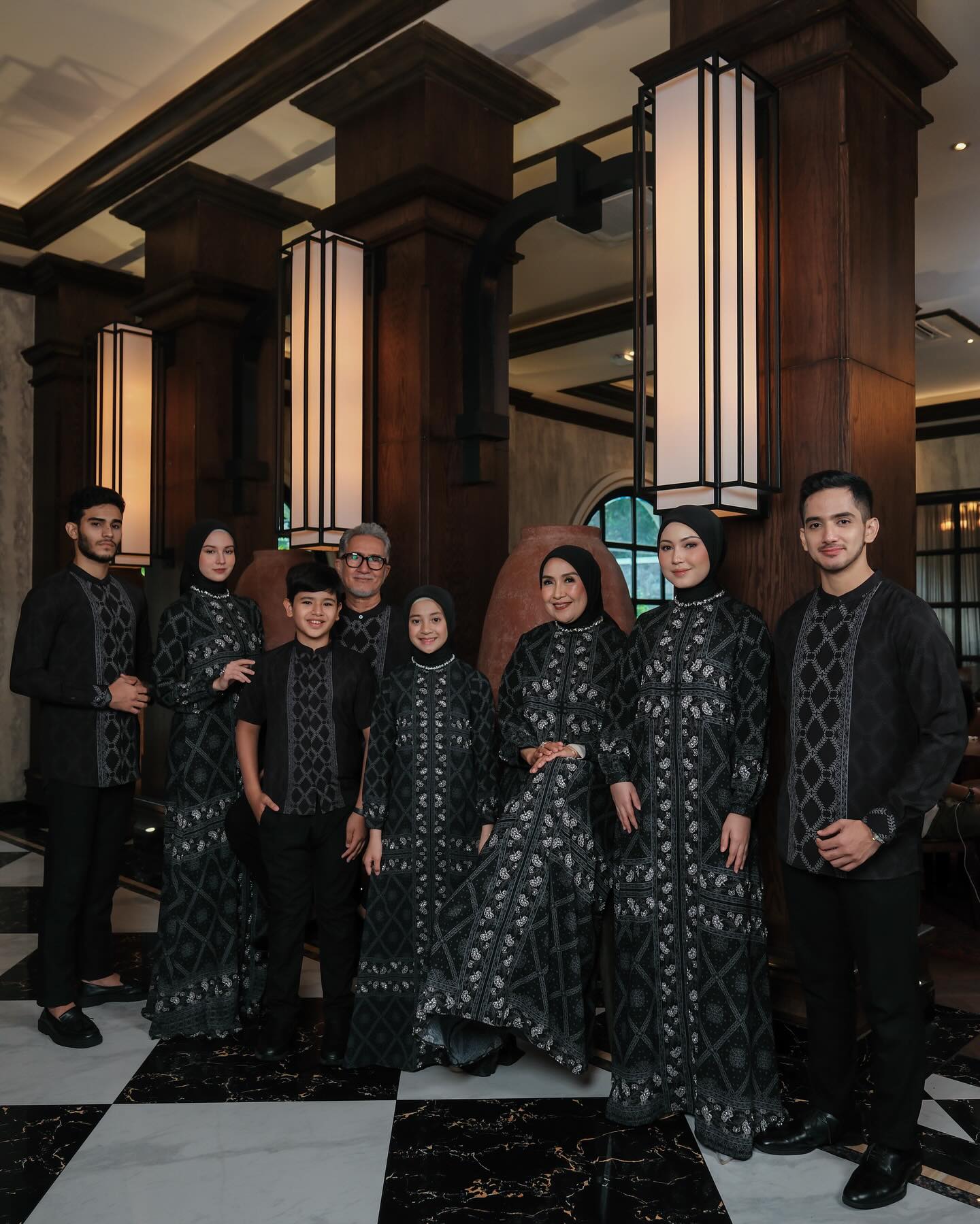 Jawharaa Family Set – Black